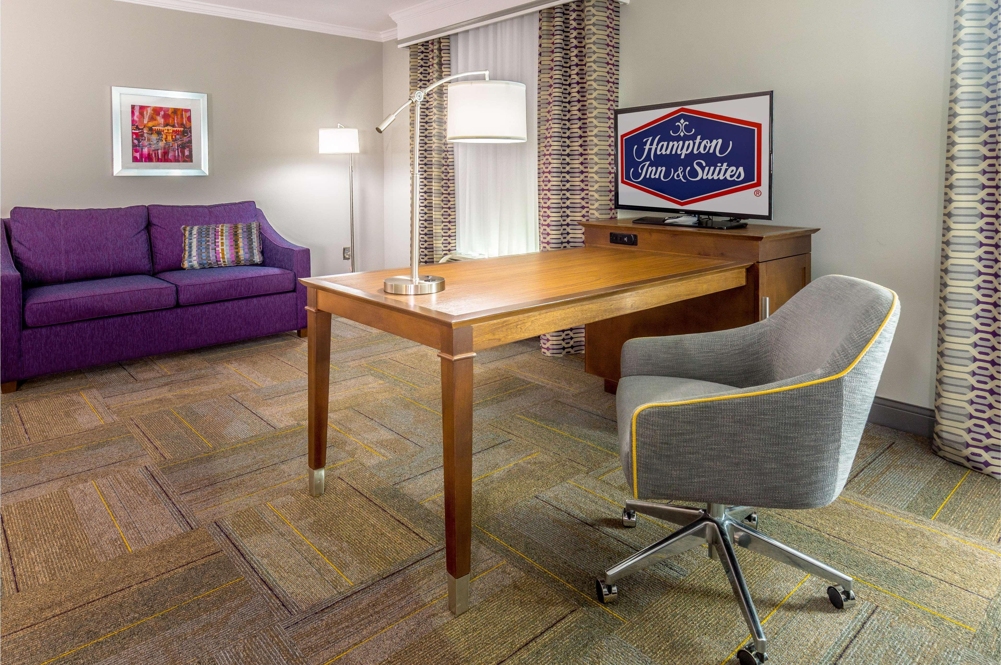 Hampton Inn & Suites Dublin Buitenkant foto