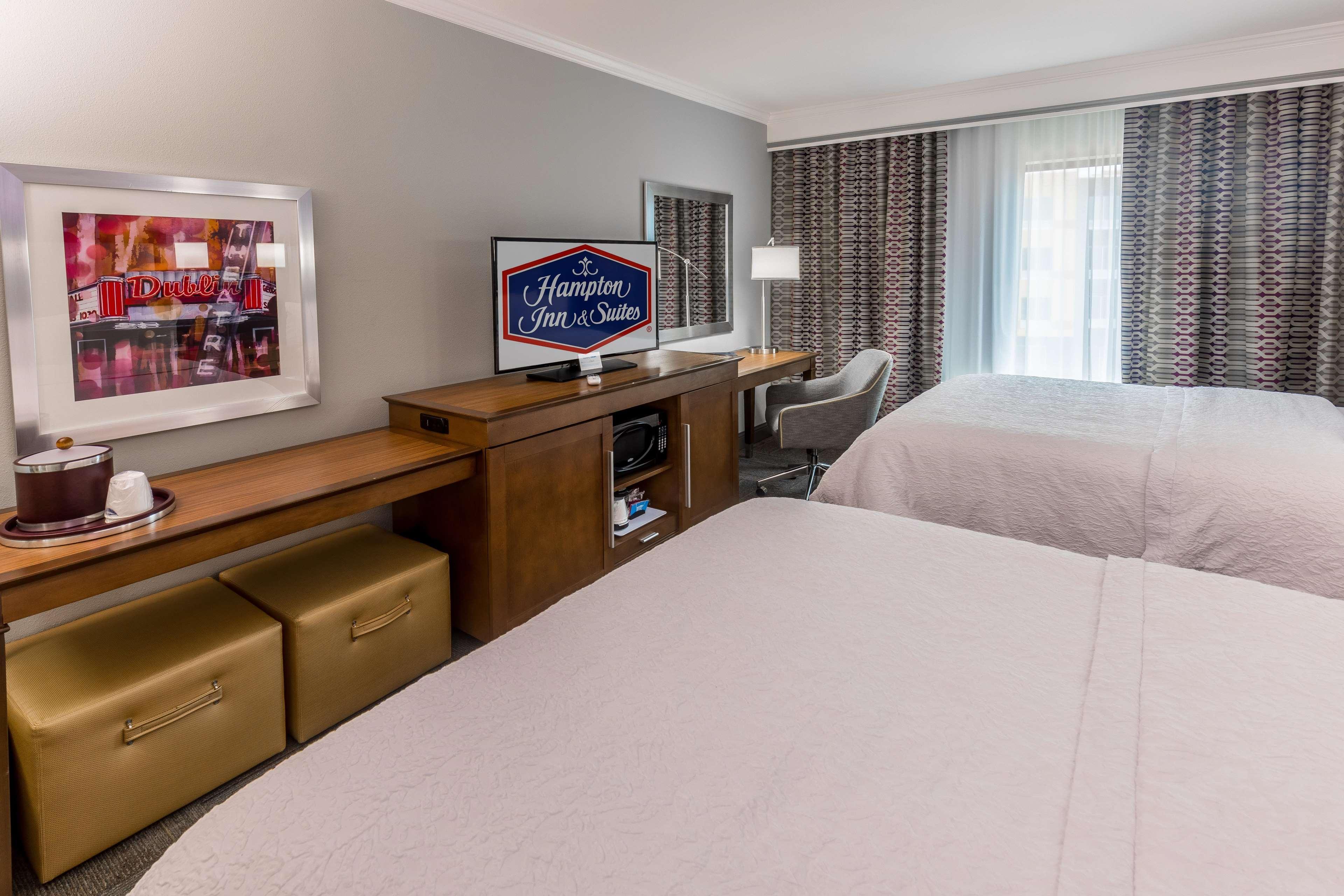 Hampton Inn & Suites Dublin Buitenkant foto