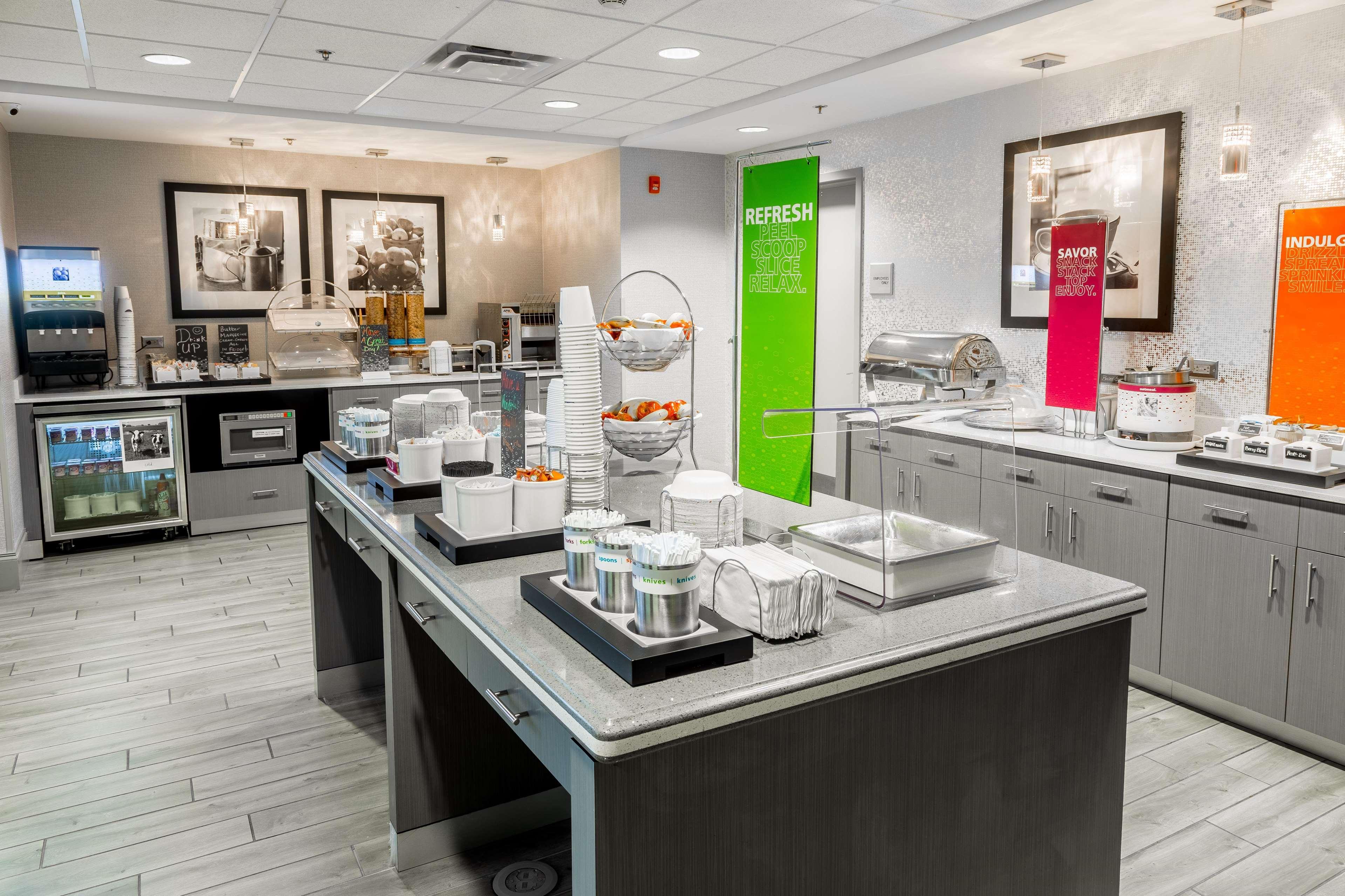 Hampton Inn & Suites Dublin Buitenkant foto